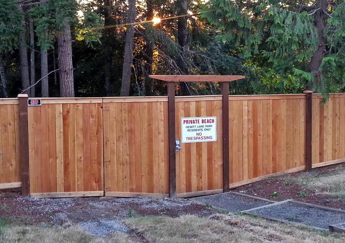 Privacy fence with gate
