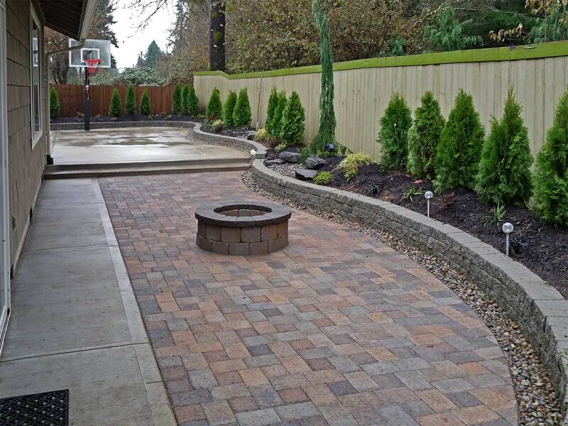 Paver patio and fire pit