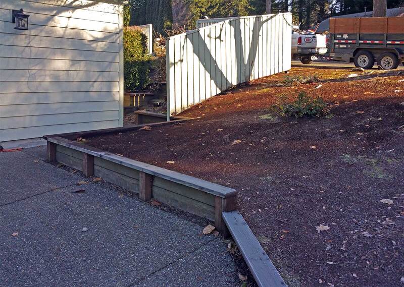Retaining Wall & Fence - Before