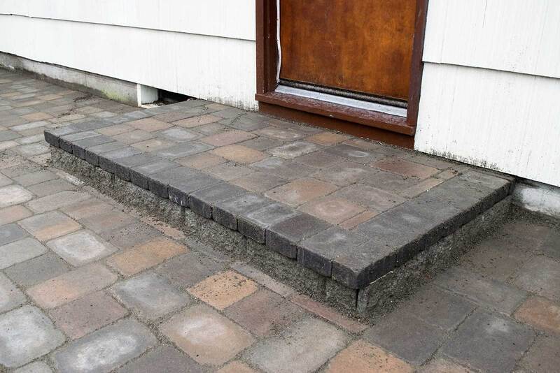 paver patio step